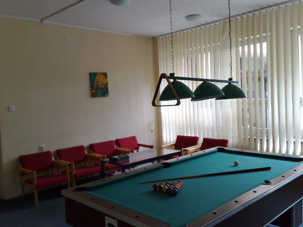 Irss Osrodek Szkoleniowy Hotel Białobrzegi Buitenkant foto