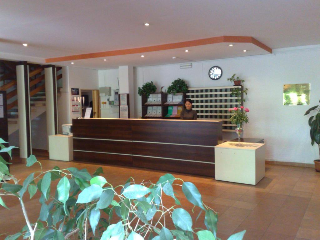 Irss Osrodek Szkoleniowy Hotel Białobrzegi Buitenkant foto